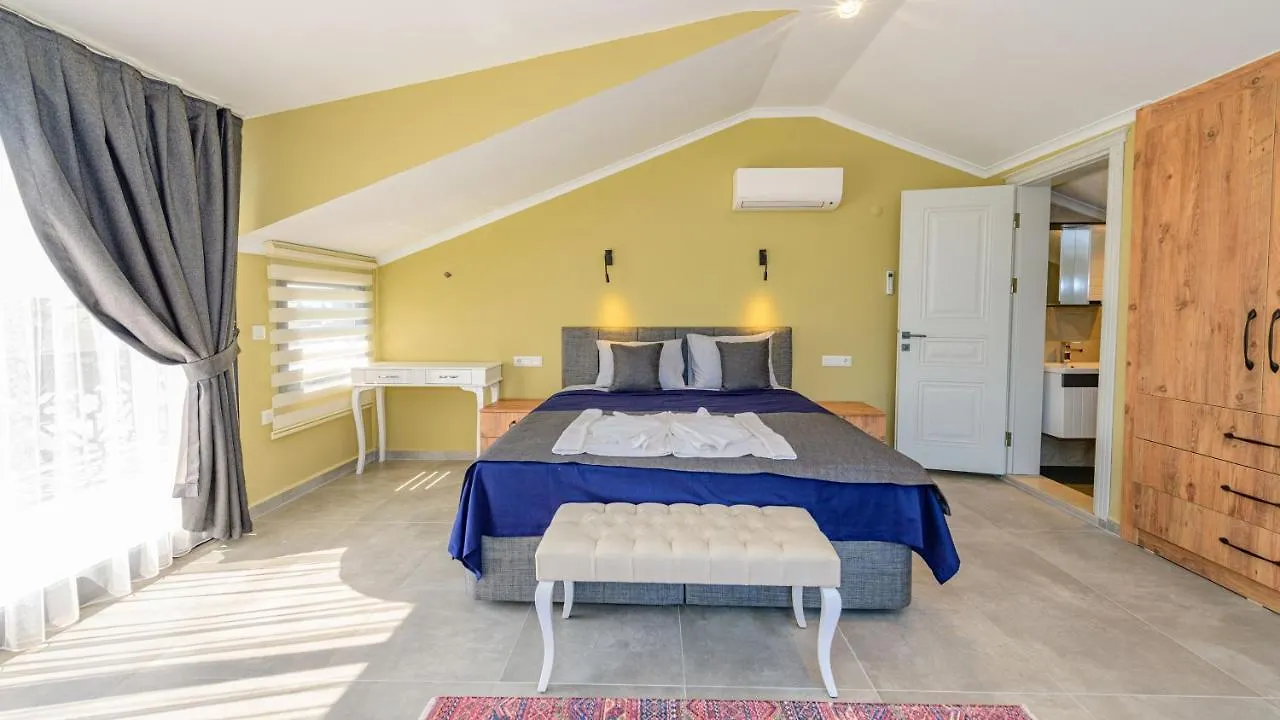 Soeguet 4 - 4 Bedroom With Jacuzzi In 费特希耶 0*,  土耳其