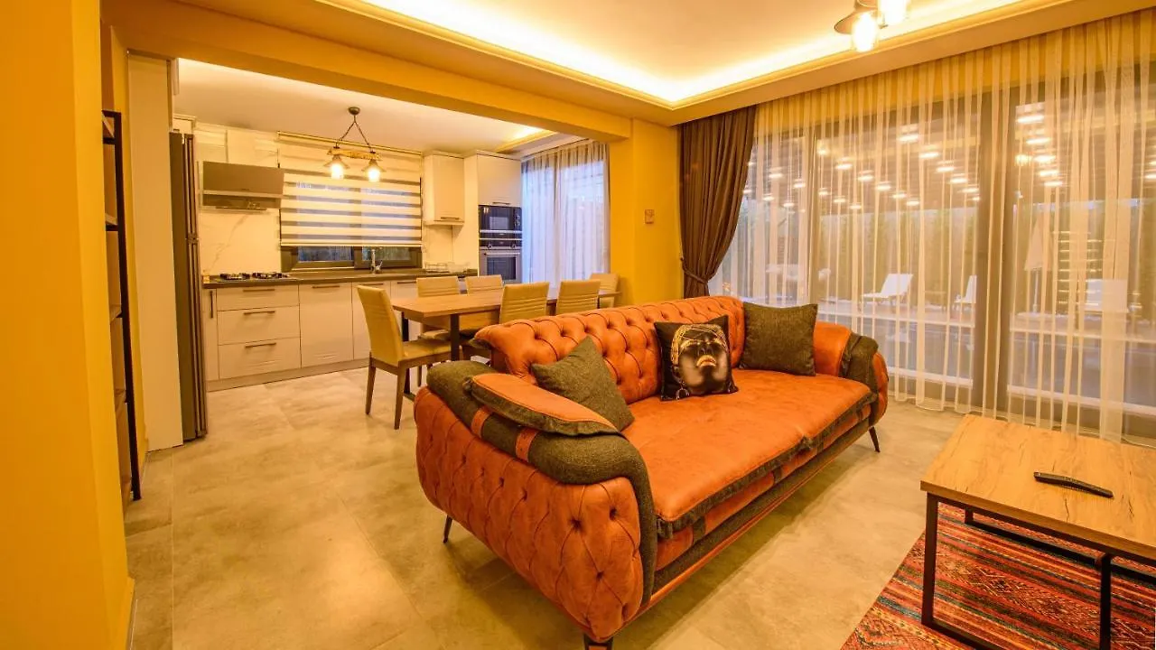 Soeguet 4 - 4 Bedroom With Jacuzzi In 费特希耶 别墅