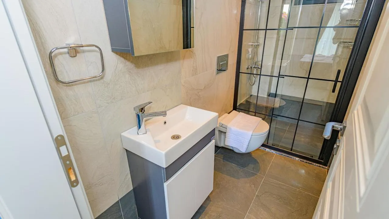 Soeguet 4 - 4 Bedroom With Jacuzzi In 费特希耶 0*,  土耳其